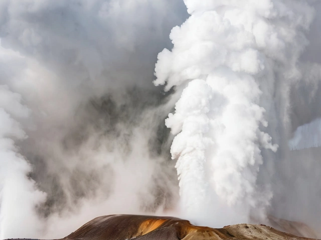 Неожиданное Извержение Геотермального Источника в Йеллоустонском Национальном Парке: Туристы в Шоке